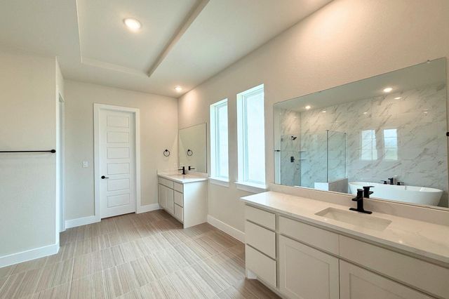 1412 Paxton LN, Florence, TX 78633