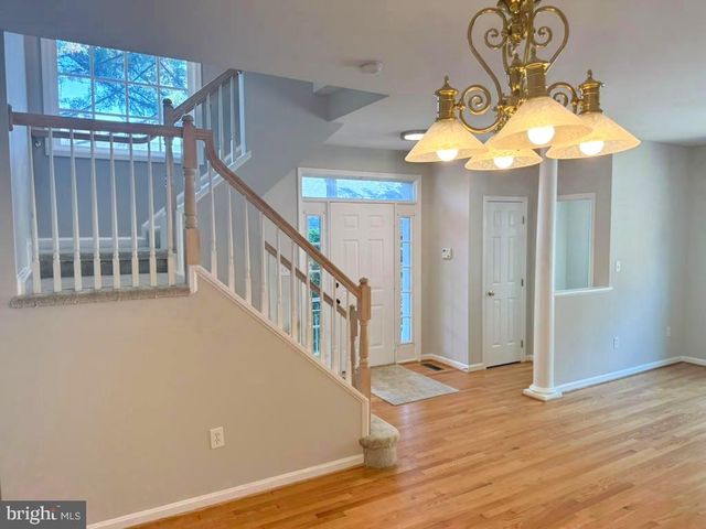 1166 N VERNON ST, Arlington, VA 22201