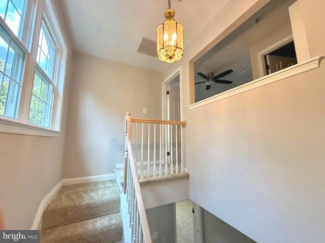 1166 N VERNON ST, Arlington, VA 22201