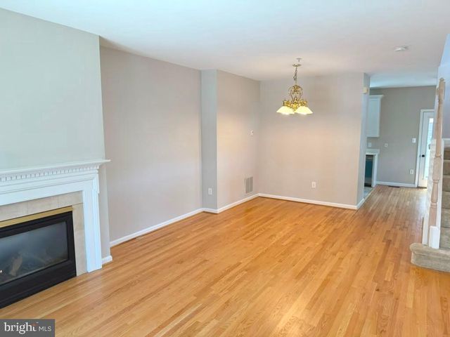 1166 N VERNON ST, Arlington, VA 22201