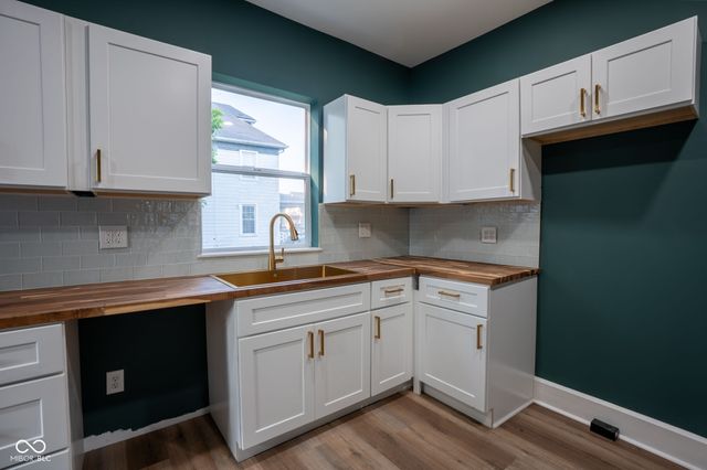 24 Hendricks Place, Indianapolis, IN 46201