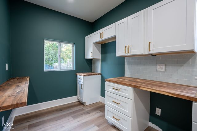 24 Hendricks Place, Indianapolis, IN 46201