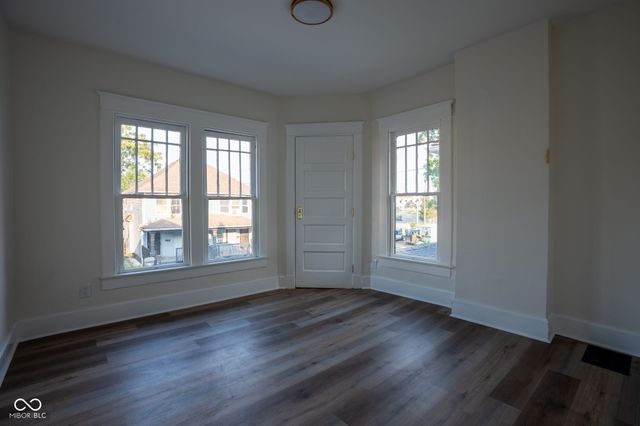 24 Hendricks Place, Indianapolis, IN 46201