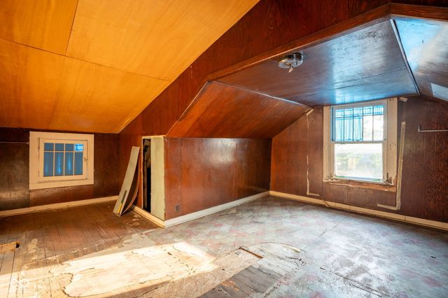 24 Hendricks Place, Indianapolis, IN 46201