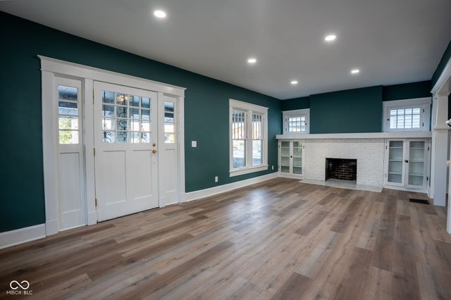 24 Hendricks Place, Indianapolis, IN 46201