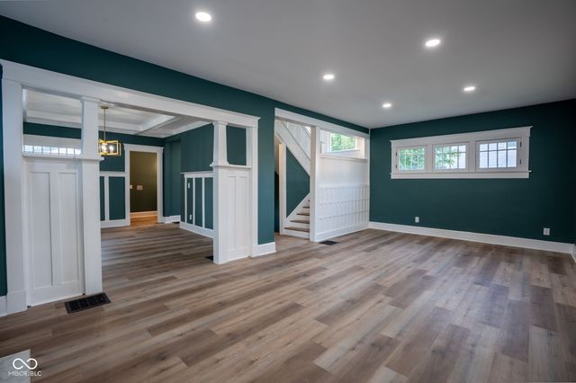 24 Hendricks Place, Indianapolis, IN 46201