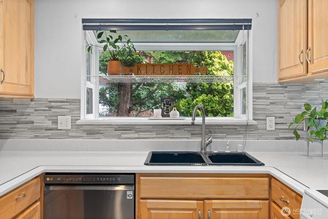 7503 7th Drive W, Everett, WA 98203