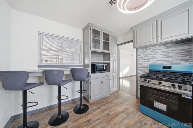 5792 E 27th Street, Tulsa, OK 74114