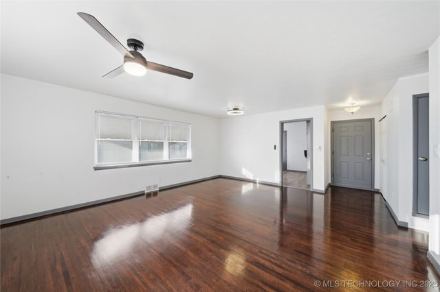 5792 E 27th Street, Tulsa, OK 74114