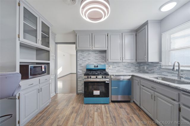 5792 E 27th Street, Tulsa, OK 74114