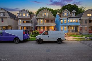 21 N 18Th St, East Orange City, NJ 07017