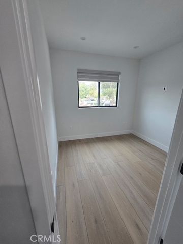 8613 Oakdale Avenue, Winnetka, CA 91306