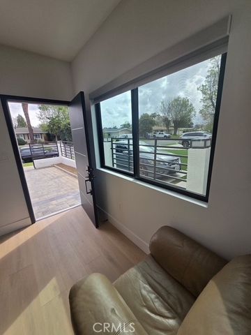 8613 Oakdale Avenue, Winnetka, CA 91306