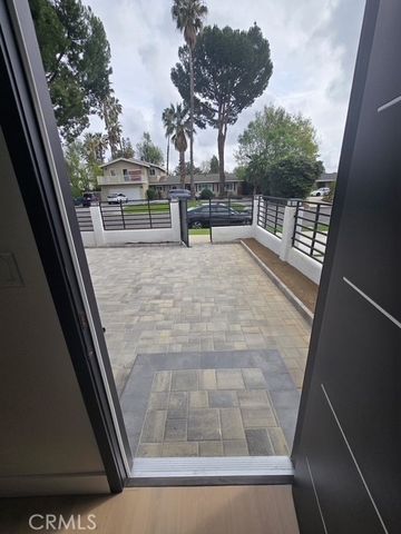 8613 Oakdale Avenue, Winnetka, CA 91306