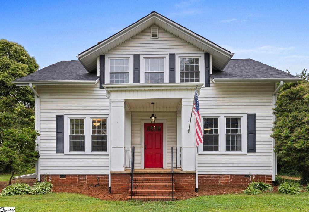 104 Smythe Street, Greenville, SC 29611