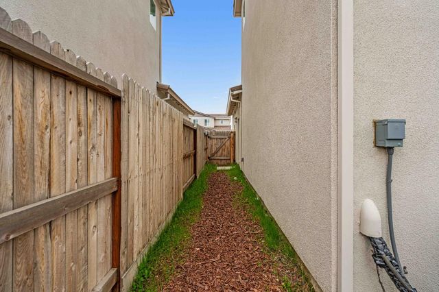 3095 Tower St, Manteca, CA 95337