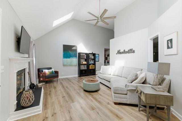 2721 Call Hill Rd, Nashville, TN 37211