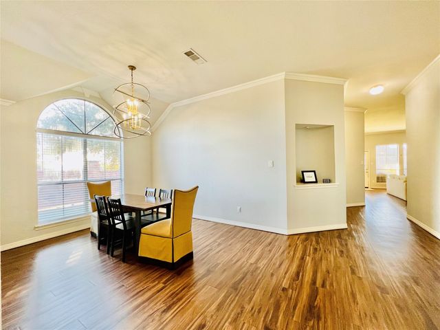 9220 Edgemont Drive, North Richland Hills, TX 76182