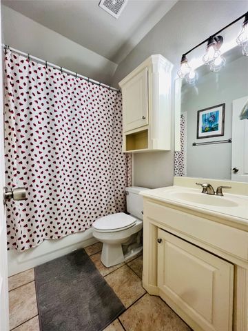 9220 Edgemont Drive, North Richland Hills, TX 76182