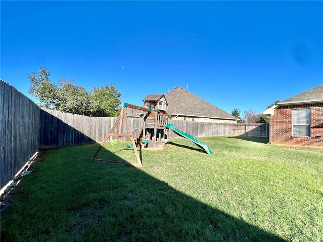 9220 Edgemont Drive, North Richland Hills, TX 76182