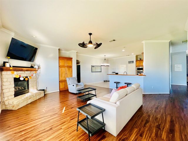 9220 Edgemont Drive, North Richland Hills, TX 76182