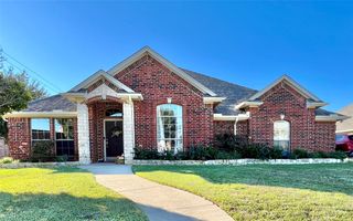 9220 Edgemont Drive, North Richland Hills, TX 76182