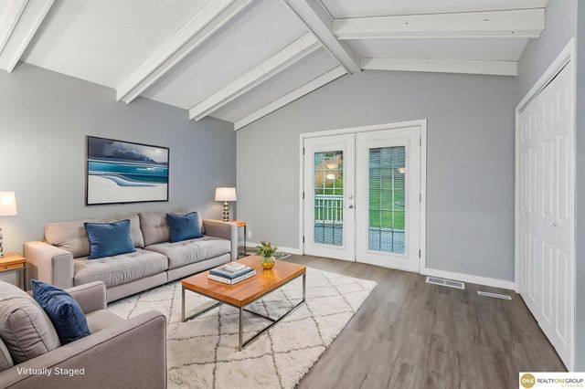 5930 N 69Th Street, Omaha, NE 68104
