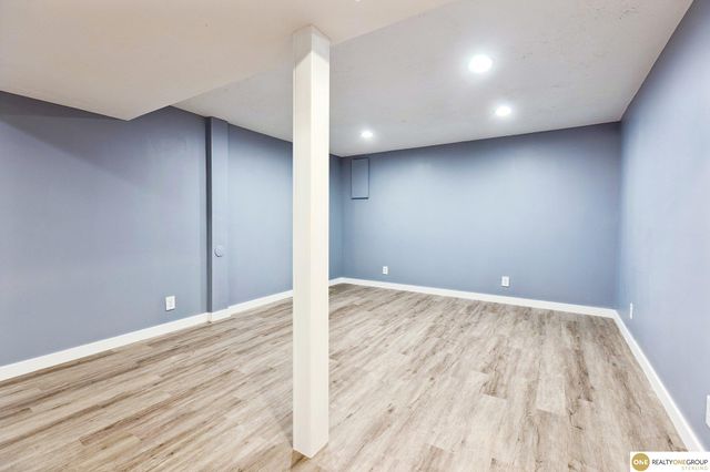 5930 N 69Th Street, Omaha, NE 68104