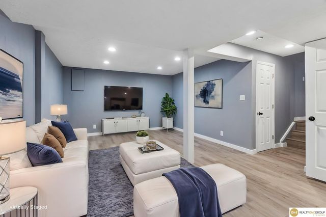 5930 N 69Th Street, Omaha, NE 68104