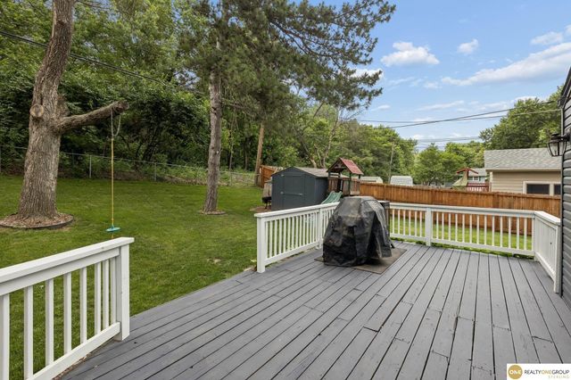 5930 N 69Th Street, Omaha, NE 68104