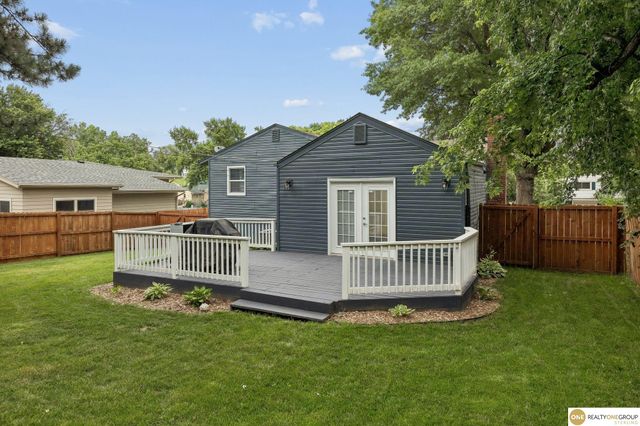 5930 N 69Th Street, Omaha, NE 68104