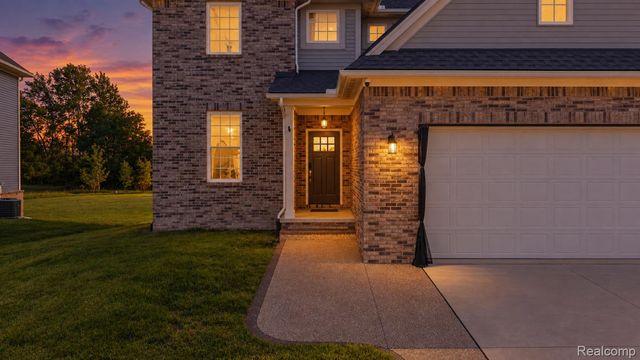 13178 DEMIL Drive, Bruce Township, MI 48065
