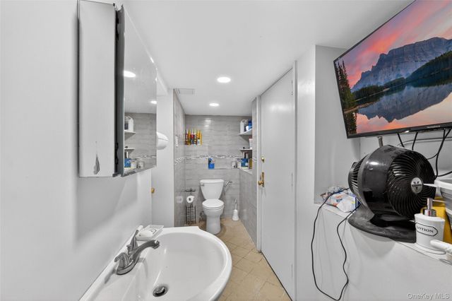 86 Smart, Yonkers, NY 10704