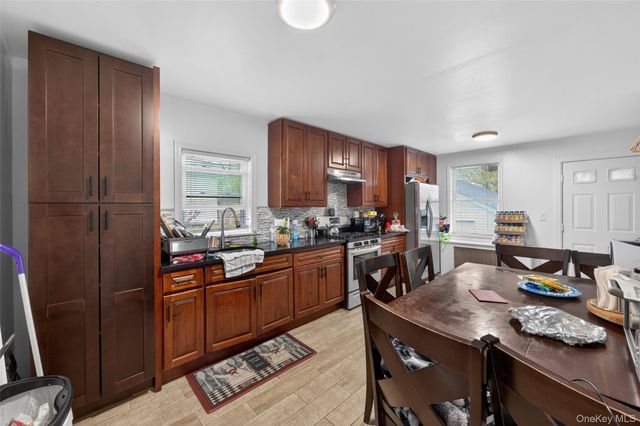86 Smart, Yonkers, NY 10704