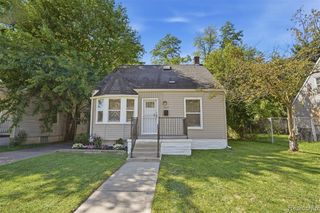 9617 Auburn Street, Detroit, MI 48228