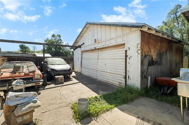 4008 Valley Fair Street, Simi Valley, CA 93063