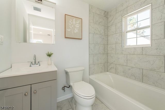 46 Birch St, Bloomfield Twp., NJ 07003