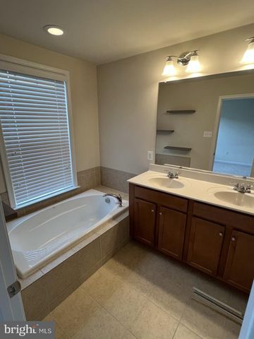 1116 CARINOSO CIR, Severn, MD 21144