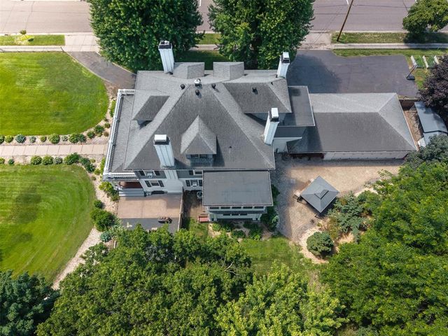 1328 Wilson Street, Eau Claire, WI 54701