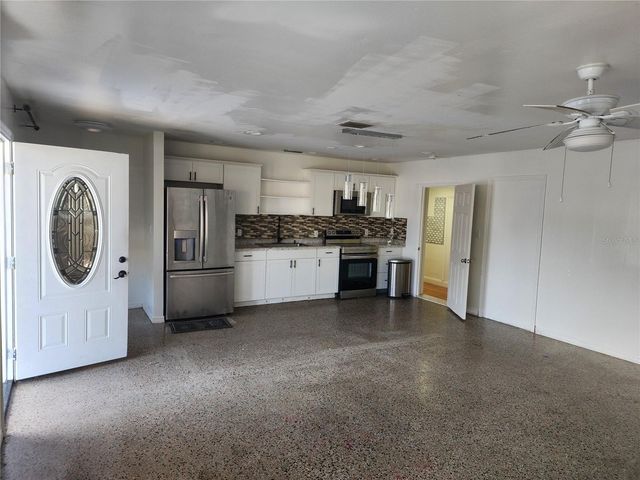 4504 N LINCOLN AVENUE, Tampa, FL 33614