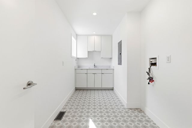 3 Linc Cole Lane, Lexington, MA 02421
