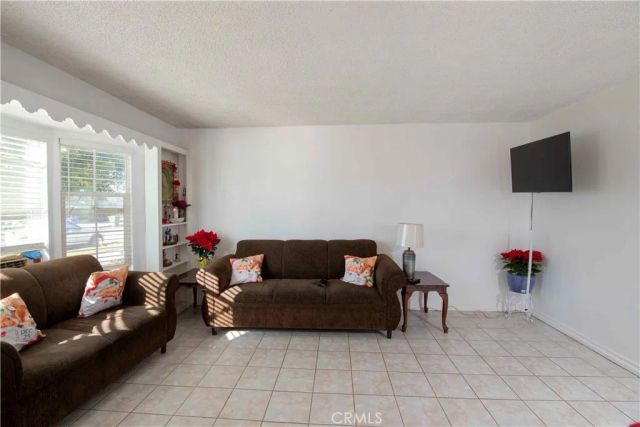 8130 Lullaby, Panorama City, CA 91402