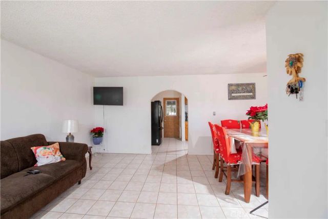 8130 Lullaby, Panorama City, CA 91402