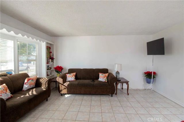 8130 Lullaby, Panorama City, CA 91402