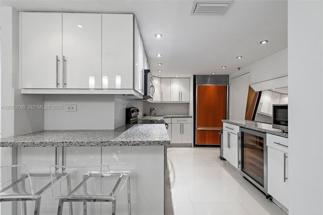 6039 Collins Ave PH7, Miami Beach, FL 33140