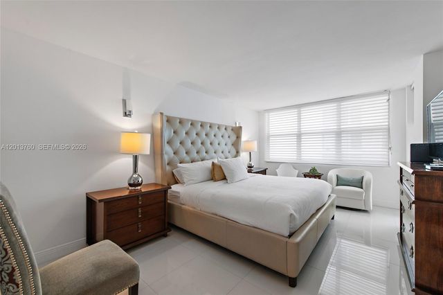 6039 Collins Ave PH7, Miami Beach, FL 33140