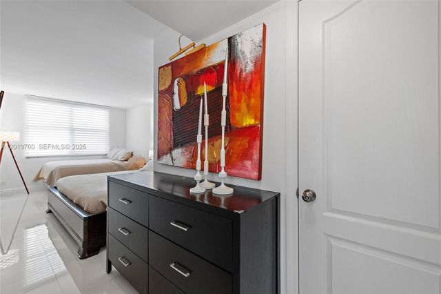6039 Collins Ave PH7, Miami Beach, FL 33140