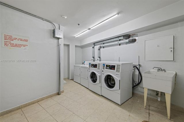 6039 Collins Ave PH7, Miami Beach, FL 33140