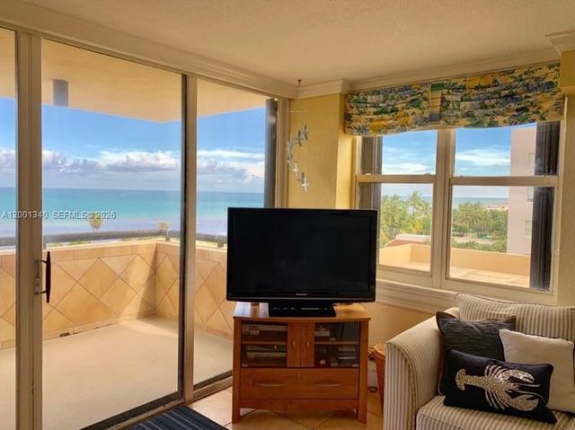 2555 Collins Ave 711, Miami Beach, FL 33140