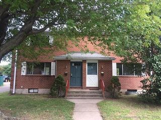26 Casabella Circle, East Hartford, CT 06108